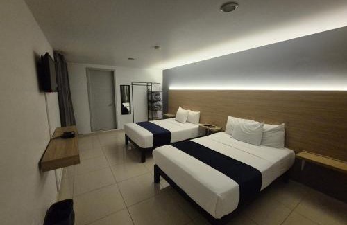 Aguascalientes Hotel | Hotel Casa Galeana Centro con Estacionamiento Privado