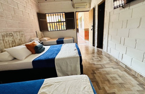 Santa Fe de Antioquia Hotel | Hotel Caseron del Parque