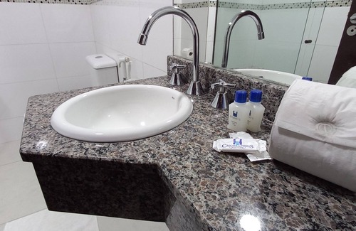 Vila Yolanda Hotel | Hotel Castelo Branco