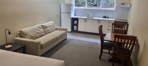 Wantirna South Hotel | Hotel Cavalier
