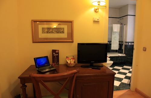 Encarnacion-Regina Hotel | Hotel Cervantes