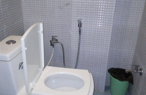 Sirala Hotel | Hotel Chakasha Govindam