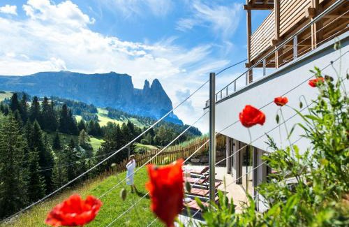 Castelrotto Hotel | Hotel Chalet Dolomites