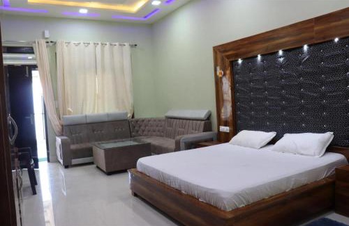 Chamba Casa | Hotel Chamba Dhanjeet Palace