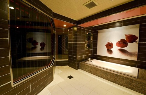 Sakai Ward Hotel | HOTEL CHANT - Adults Only