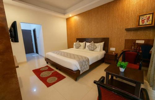 Varanasi Casa | Hotel Char Dham Inn