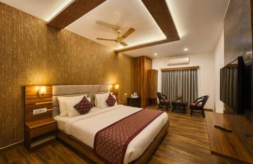 Varanasi Casa | Hotel Char Dham Inn