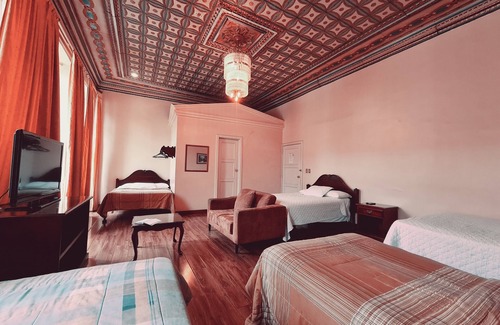 Cuenca Hotel | Hotel Chat Noir Cuenca