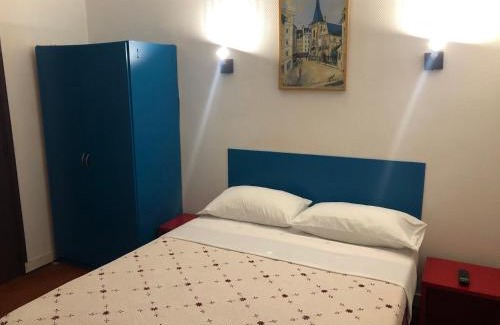Levallois-Perret Hotel | Hotel Chevallier