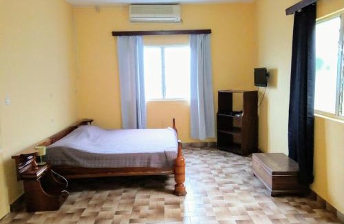 Assoli Cama Y Desayuno | Hotel Chez Fanny