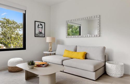 North Charleston Hotel | Hotel Circulo Park Circle Corner Suite 280