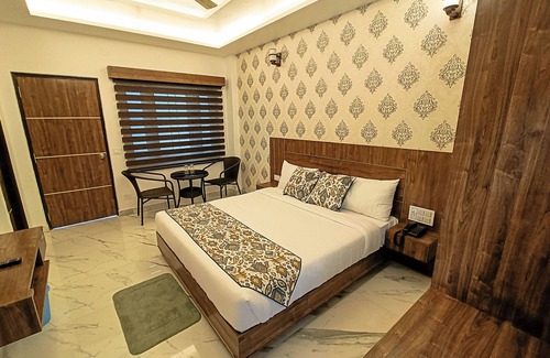 Ramgarh Hotel | Hotel Cloud Inn