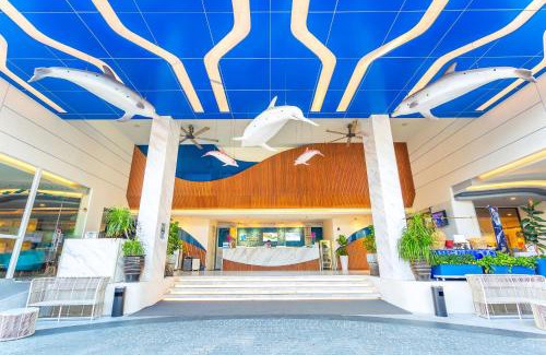 Patong Hotel | Hotel Clover Patong Phuket - SHA Plus