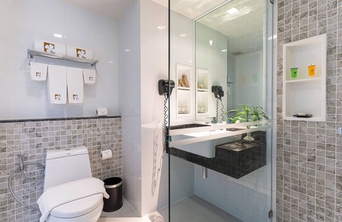 Patong Hotel | Hotel Clover Patong Phuket