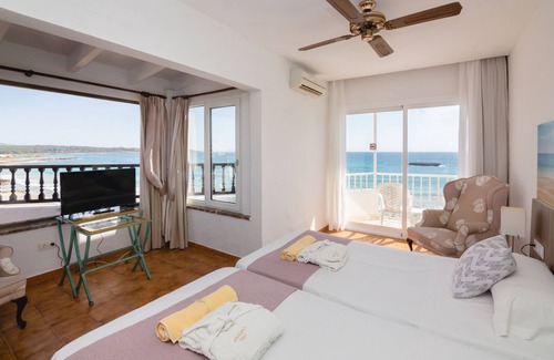 S'Illot-Cala Morlanda Hotel | Hotel Club S'illot