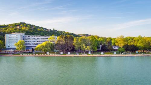 Clutihany Hotel | Hotel Club Tihany