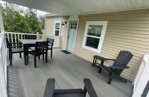 Lower Township Casa | Hotel - Coastal Suites Cape May [6, Single King]