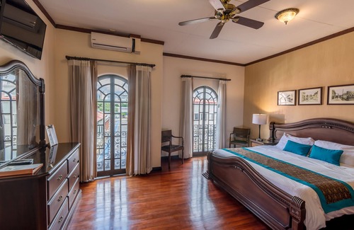 Barrio Chino Hotel | Hotel Colonial