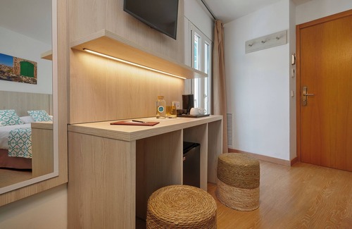 Colonia Sant Jordi Hotel | Hotel Colonial