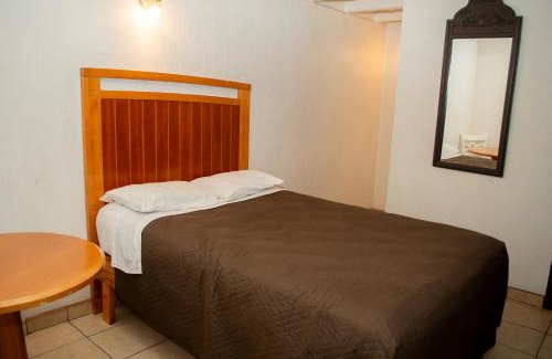 Centro Hotel | Hotel Colonial Tijuana