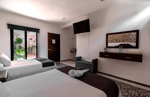Chichen Itza - Valladolid Hotel | Hotel Colonial Zaci by GuruHotel