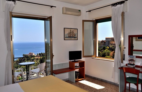 Taormina Hotel | Hotel Condor