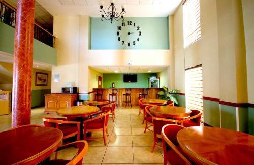 Municipio de Juárez Hotel | Hotel Consulado Inn