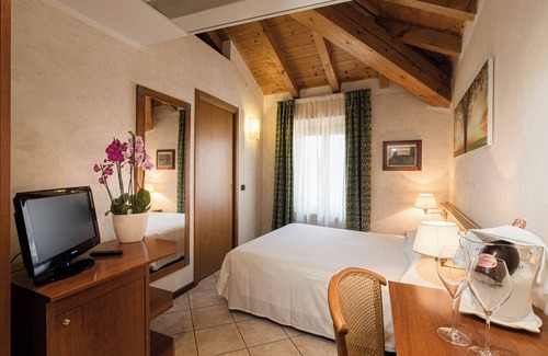 Sirmione Old Town Hotel | Hotel Corte Regina