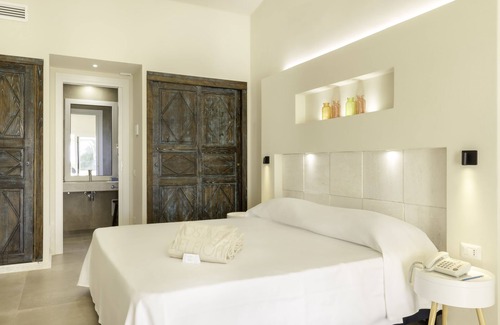 Santa Margherita di Pula Hotel | Hotel Costa Dei Fiori