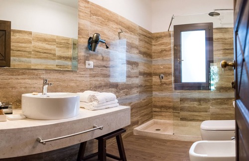 Santa Margherita di Pula Hotel | Hotel Costa Dei Fiori