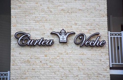 Curtea De Arges Hotel | Hotel Curtea Veche