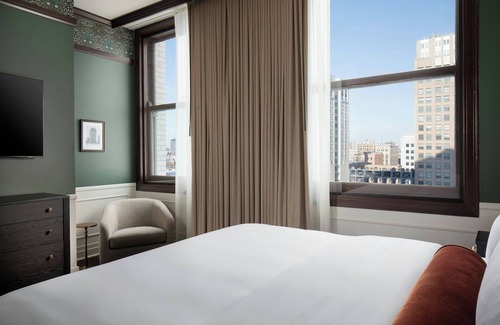 Downtown Detroit Hotel | Hotel David Whitney, Autograph Collection