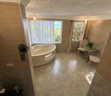 Juan Esteban Hotel | Hotel Daymond Blue Tropical Lodge