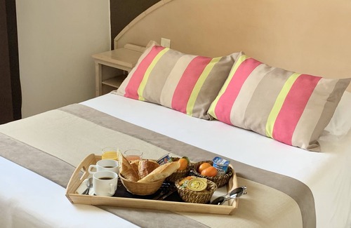 Saint-Raphael Hotel | Hotel de Flore