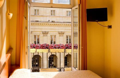 Hotel de Ville - Quinconces Hotel | Hotel de L'Opéra