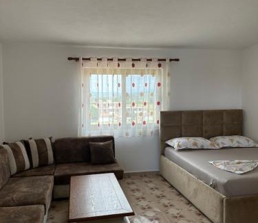Velipoje Apartamento | Hotel De La Playa
