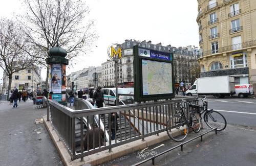 Quartier de la Chapelle Hotel | Hotel De La Poste