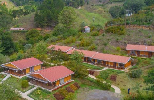 San Gerardo de Dota Cabina | Hotel de Montaña Suria