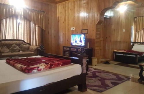Kohistan Hotel | Hotel Deep Forest