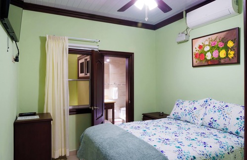 Managua Cama Y Desayuno | Hotel Del Pilar