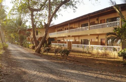 Bejuco Hotel | Hotel Delfin Playa Bejuco