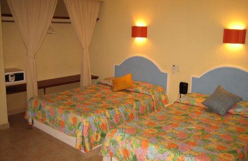 Magallanes Hotel | Hotel Delfines Acapulco by NG Hoteles