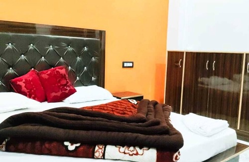 Bullawala Hotel | Hotel Dev Palace Kempty