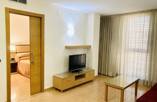 Castello de la Plana Hotel | Hotel Doña Lola