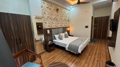 Vaishali Nagar Hotel | Hotel Down Town