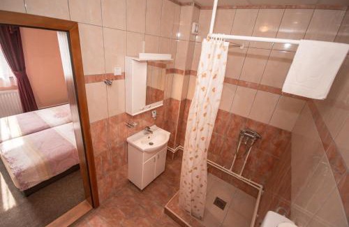 Svilajnac Cama Y Desayuno | Hotel Drumski Raj