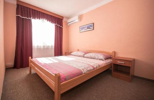 Svilajnac Cama Y Desayuno | Hotel Drumski Raj