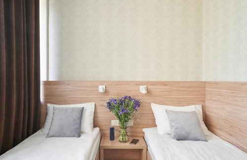 Pechers'kyi District Hotel | Hotel Druzhba