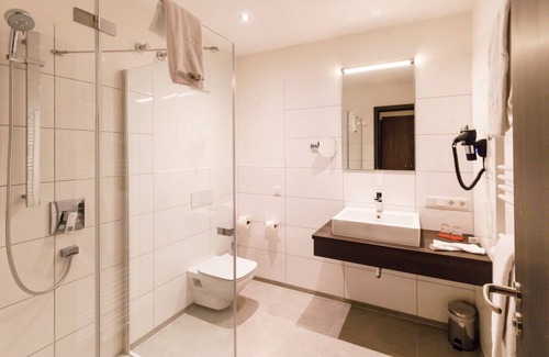 Reichertshofen Apartamento | Hotel Duda Boardingroom
