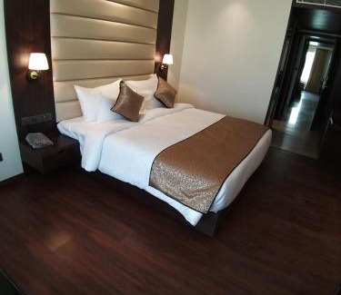 Jaipur Hotel | Hotel DVIJ INN